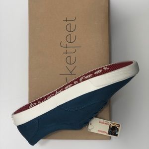 Bucketfeet sneakers